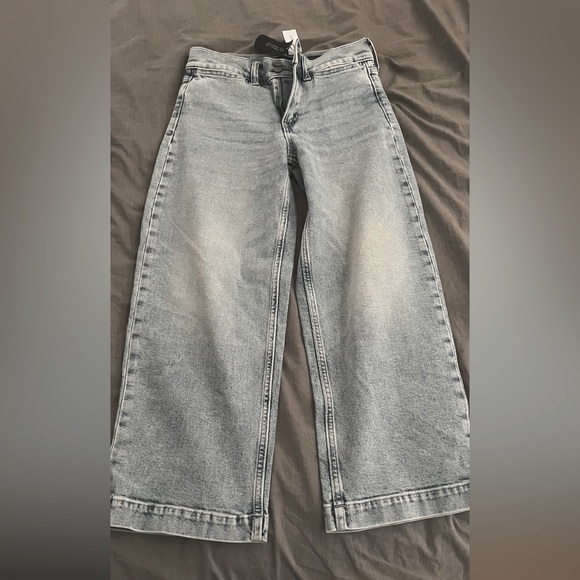 Banana Republic Wide Leg, High Waisted Cropped Jeans - Picture 2 of 5